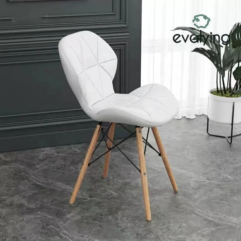 Esszimmerstuhl aus Leder Diamond