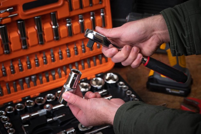 Gola készlet  1/2",1/4 "108db dugókulcs Crv