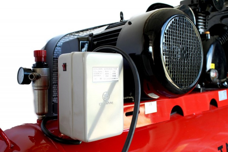 Háromdugattyús olajos kompresszor 500l 10,8kW 9bar 400V KD1413