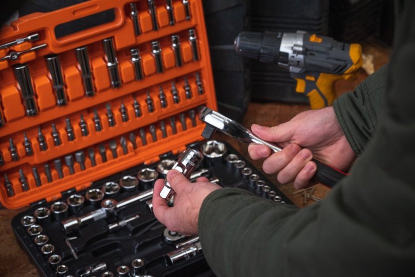 Gola készlet  1/2",1/4 "108db dugókulcs Crv