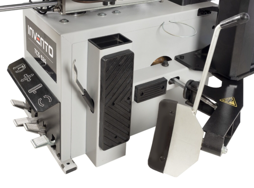 Mașină dejantat TCS 524