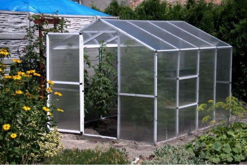 Gewächshaus aus Polycarbonat 210x405x191cm