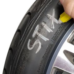 Бял тебешир за гуми 1бр.