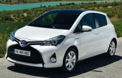 Könyökfekvő Toyota YARIS 3 - Armster 2 Facelift, fekete, öko-bőr
