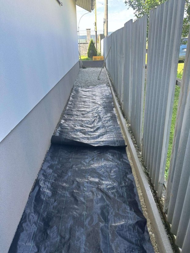 Agrotekstil tkani 3,2m x 100m 90g s UV filterom