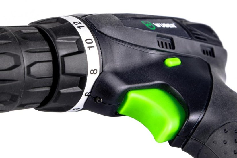 Akkuschrauber 18V mit Zubehör im Tragekoffer