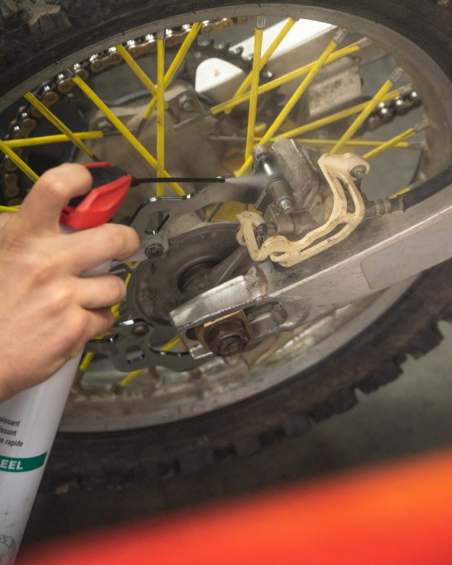 Fék és féknyeregtisztító 750ml