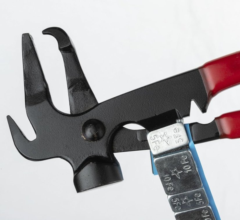 Korrosionsgeschützte Universalzange zum Entfernen und Anschlagen von Reifengewichten