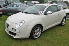 Alfa Romeo MiTo naslon za roke, črn, tkaninski prevlek