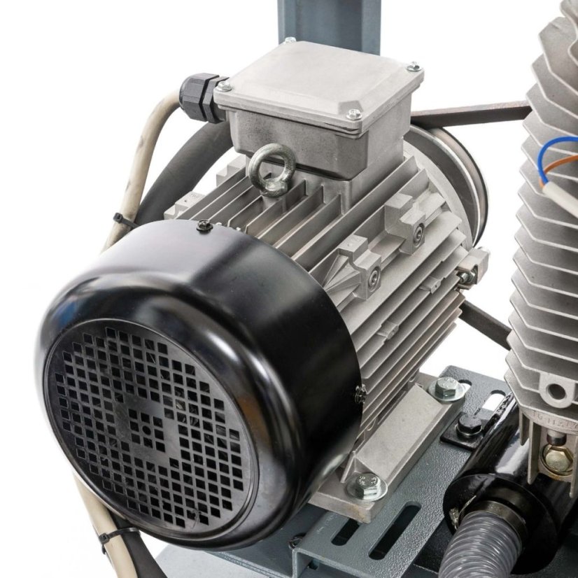 Csendes kétdugattyús kompresszor APZ 900+ 10 bar 7,5 LE/5,5 kW 400V 665 l/min 3 l - csillag-delta csatlakozás 34650-S