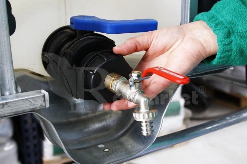 Fémszelep IBC tartályhoz 1000l 61mm IBC NKR 1/2" gyorscsatlakozóval 1000l 61mm IBC NKR 1/2" tartályhoz