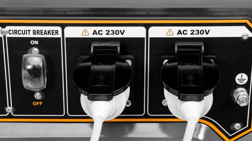 ÁRAMFEJLESZTŐ 2-2,2 KW 58G904