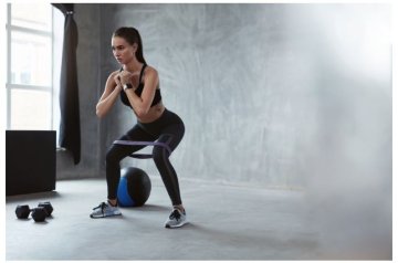 5 accesorii esențiale pentru a face sport acasă