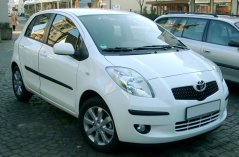 Könyöktámasz Toyota YARIS 2, fekete, textil huzat