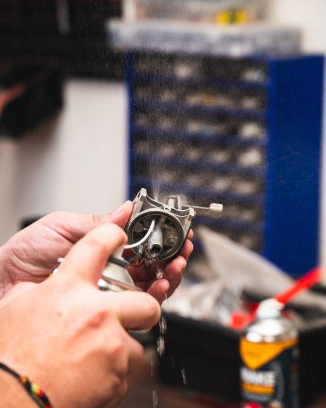 Fék tisztító 500 ml flexi straw Foxigy