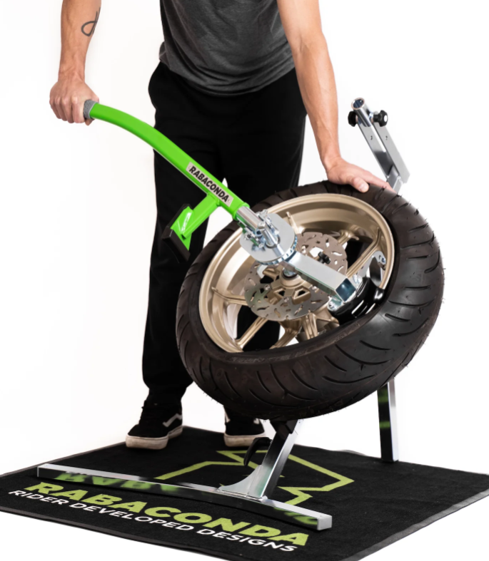 Gumiabroncs váltó országúti motorkerékpárokhoz SBTC