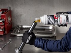 Olje za teleskopske amortizerje, vzmetne vilice Synthetic Plus 15W 1L