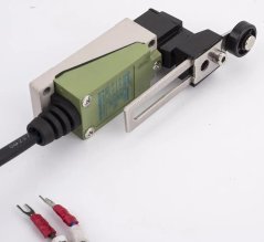 Dorazový spínač pre dvojslpové zdviháky s káblom