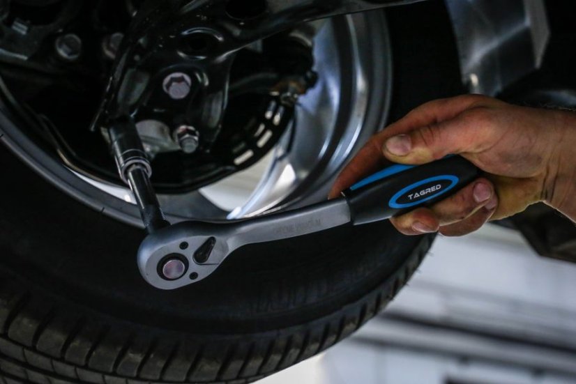 Werkstattwagen mit 251 Werkzeugen TA212