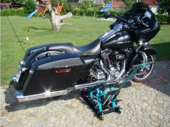 Motorkerékpár, négykerekű emelő