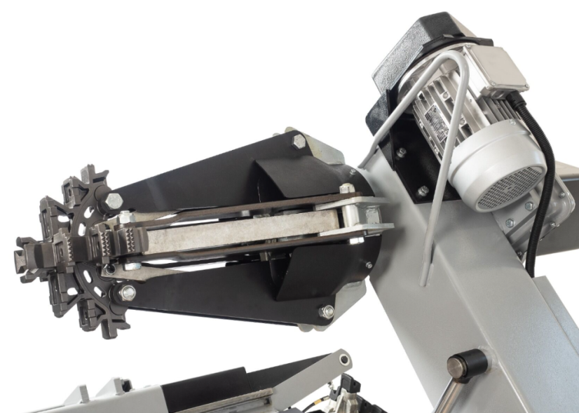 Teherautó gumiszerelő gép TCS 656