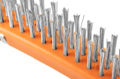 Drôtená kefa, drôt z nehrdzavejúcej ocele, 3x19 jednotlivých radov, so škrabkou 39-052