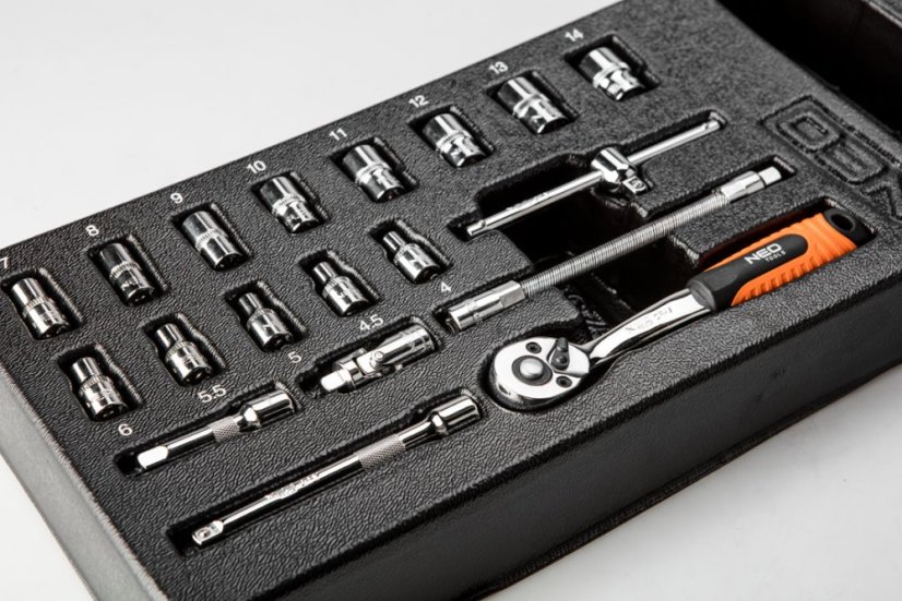 Csavarkulcsok 1/4", 19 darabos készlet 84-237