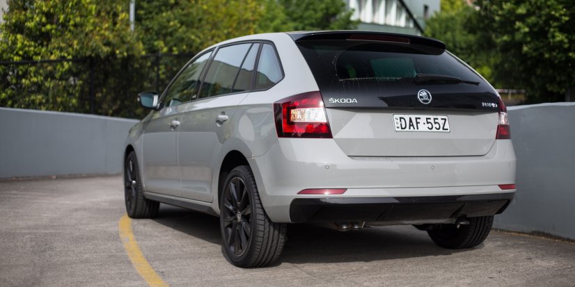 Cotieră ŠKODA RAPID, negru, husă din țesătură