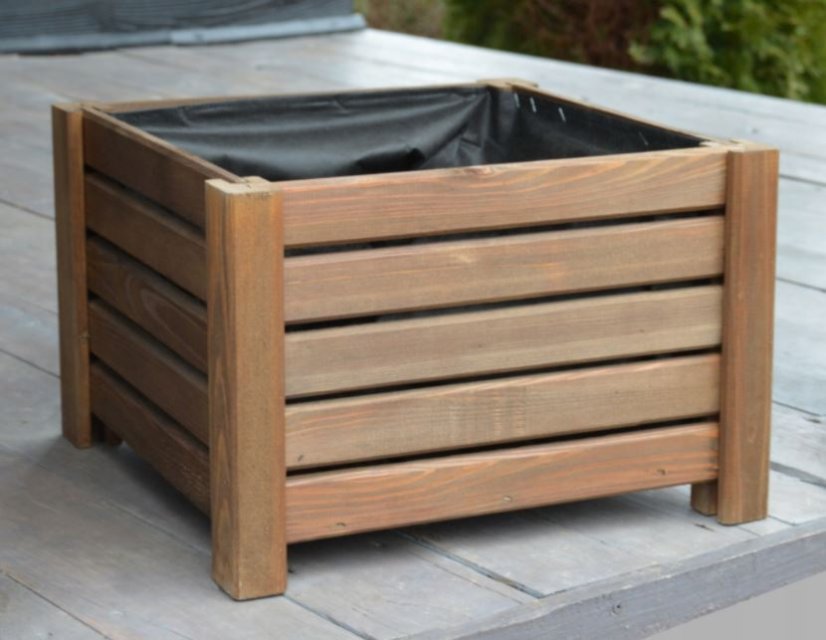 Ghiveci din lemn Maro 38x38x25cm