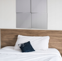Akustický panel 3D zkosený 50x50cm, tloušťka 5cm, světle šedý
