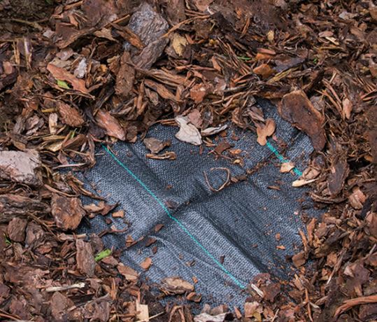 Agroszövet 1,1x5m 70g/m2 fekete UV szűrővel